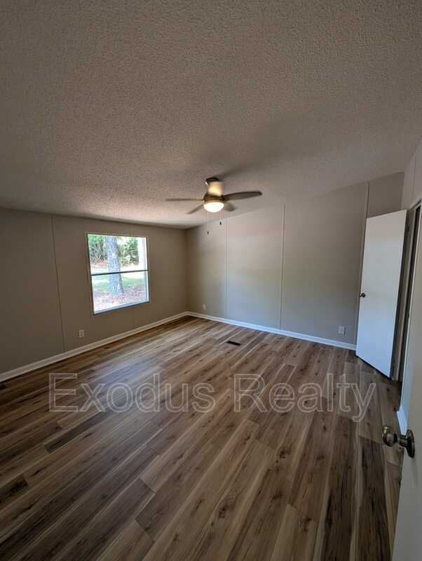 94 Sean Ln - Photo 3 of 17