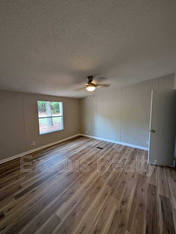 94 Sean Ln - Photo 7 of 17