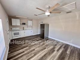 featured image of 824 Washington Palm Loop #B