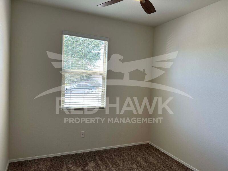 4734 E Pearl Rd - Photo 6 of 21