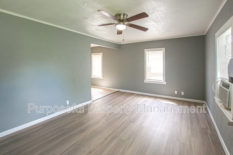 3200 Sw 20th St - Photo 3 of 22