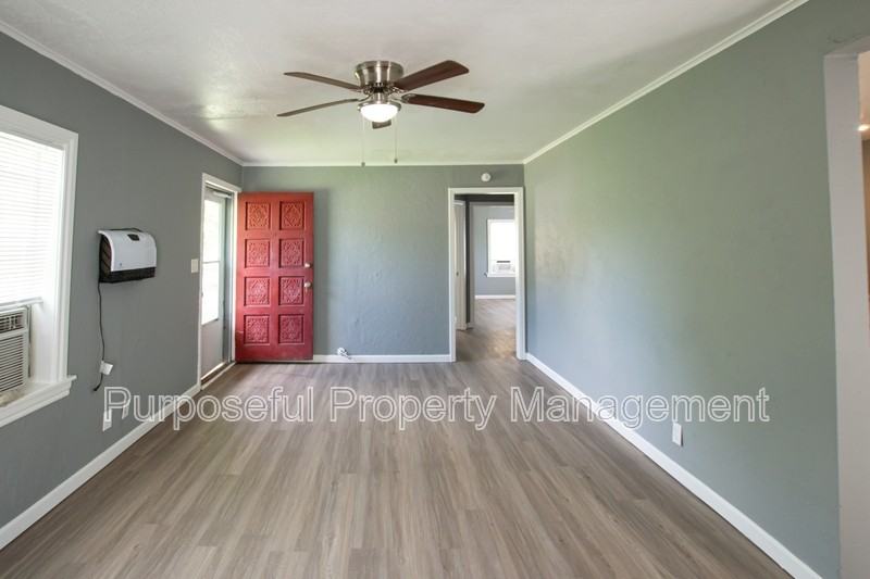 3200 Sw 20th St - Photo 5 of 22