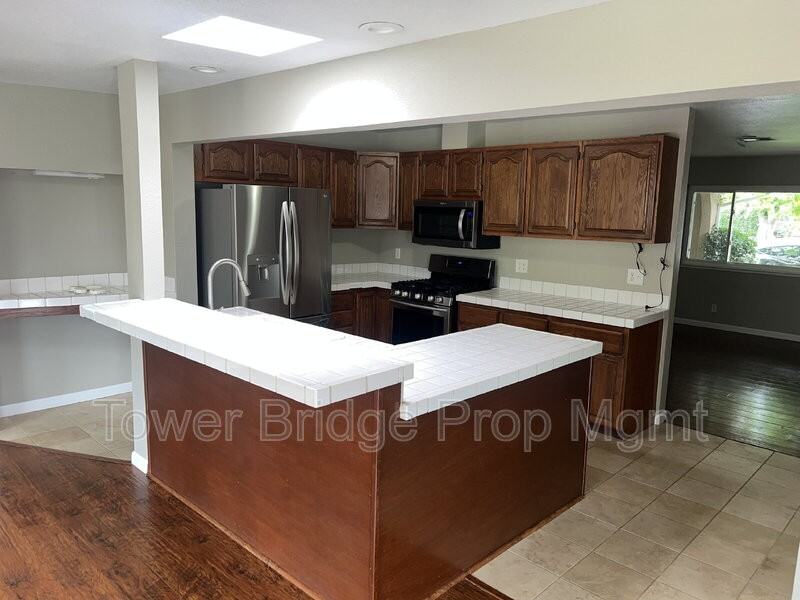 6306 Trajan Dr - Photo 3 of 22