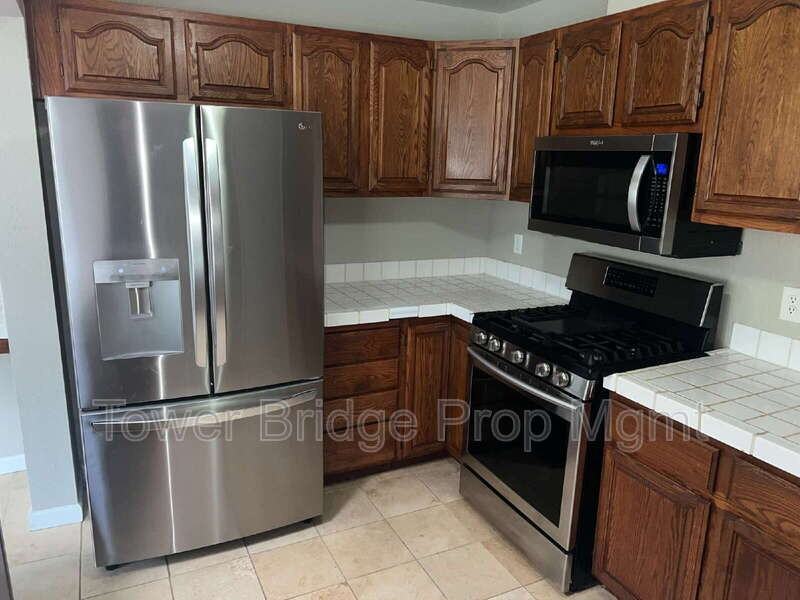 6306 Trajan Dr - Photo 5 of 22