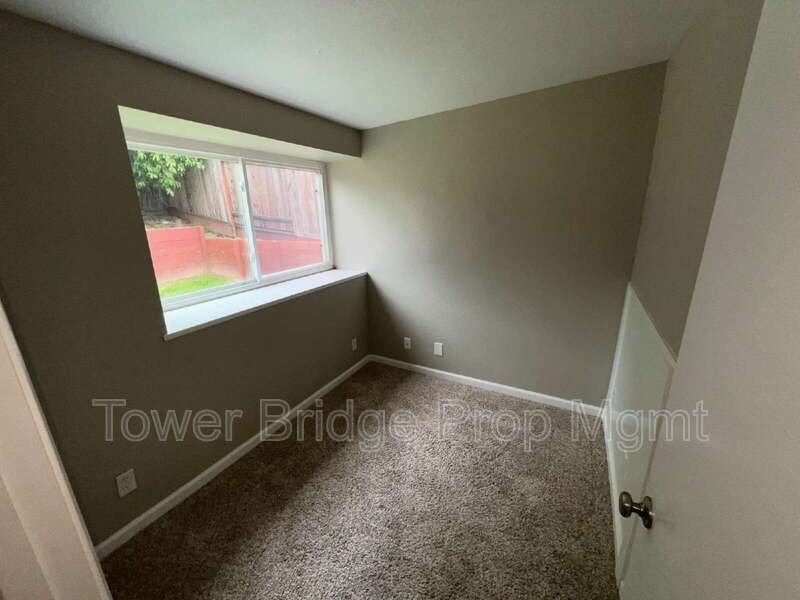 6306 Trajan Dr - Photo 7 of 22