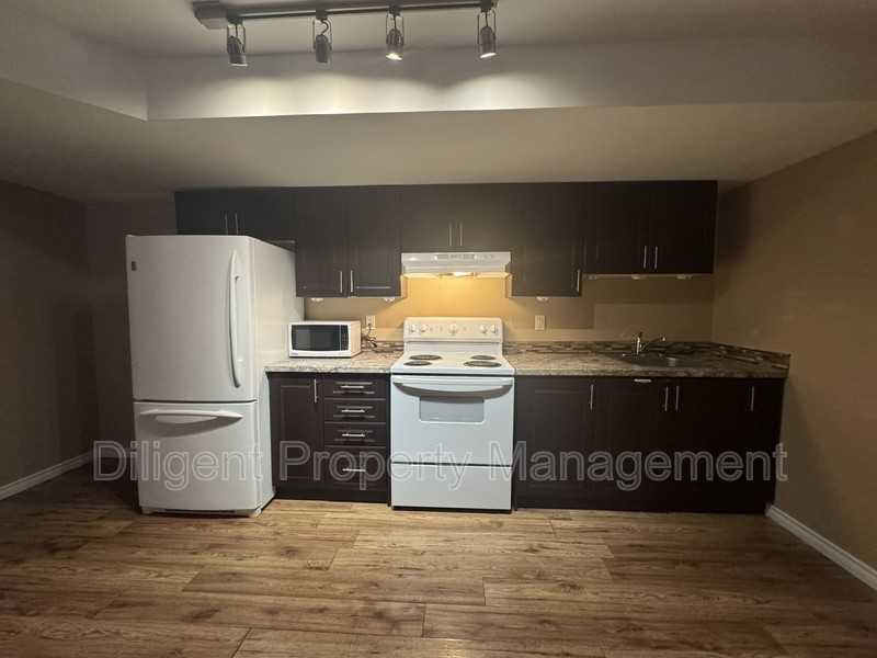 267 Louden Terr - Photo 2 of 22