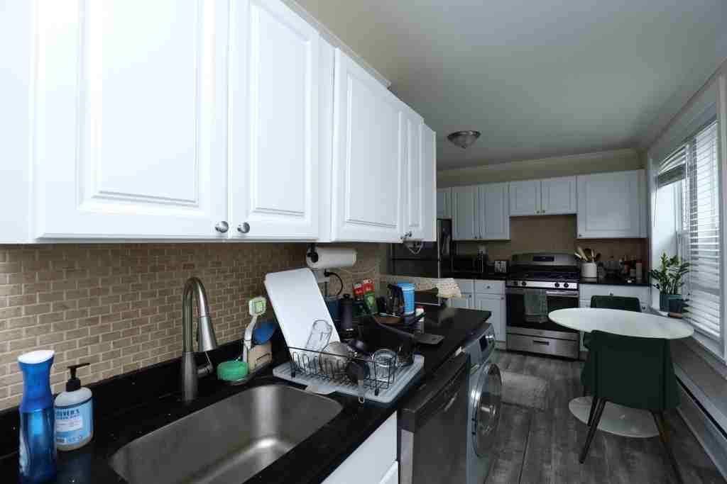 CORNELIA + HALSTED #3S - Photo 6 of 21