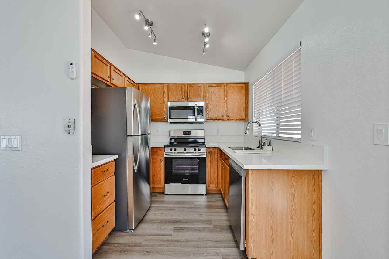 3627 W Melinda Ln - Photo 6 of 24