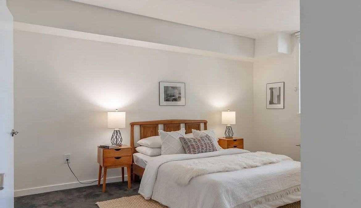 1222 S Westgate Ave - Photo 2 of 11