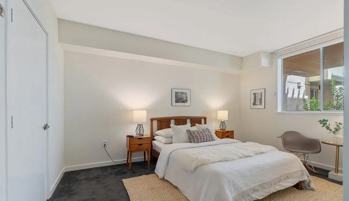 1222 S Westgate Ave - Photo 3 of 11