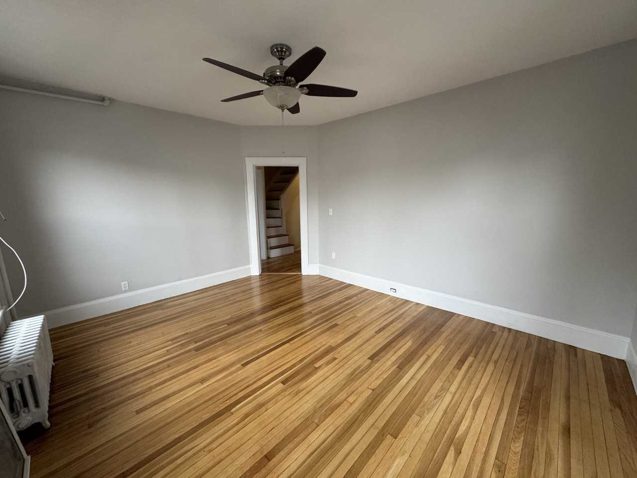 24 Foster St - Photo 4 of 25