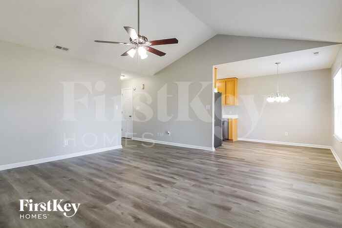 129 Glengariff Ln - Photo 2 of 15