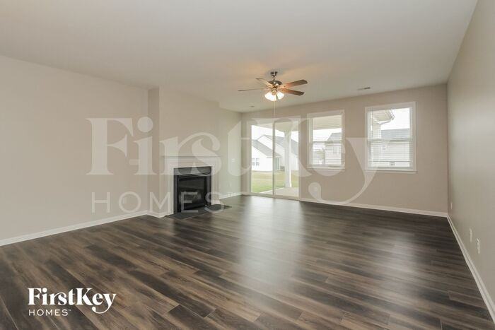 7724 Meridale Forest Dr - Photo 3 of 15