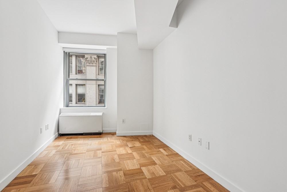 Exchange Pl #3101 - Photo 3 of 10