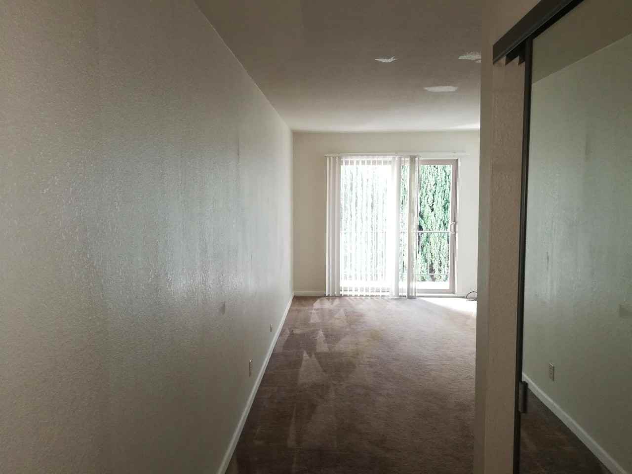 Uni Flats - Photo 3 of 20
