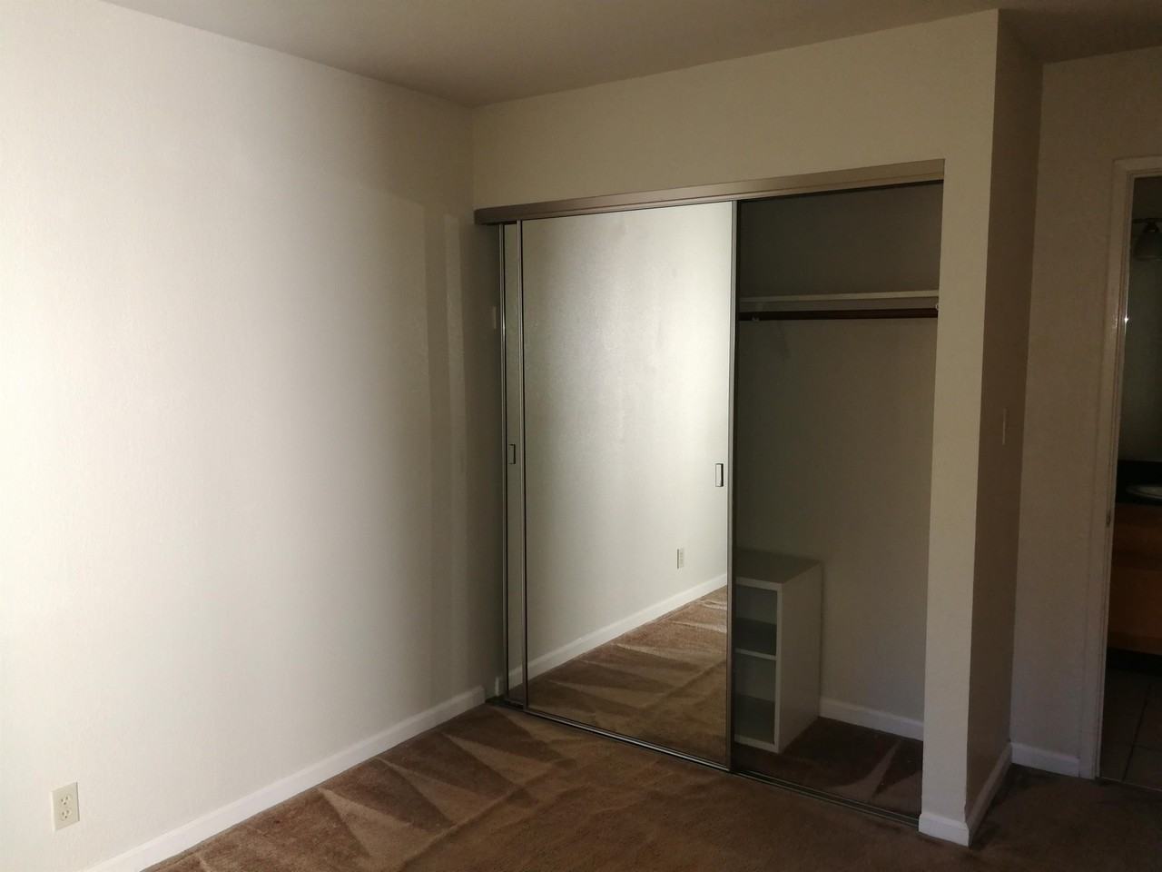 Uni Flats - Photo 7 of 20