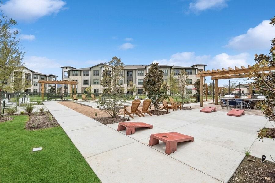 Ascend at Forum - Photo 2 of 23