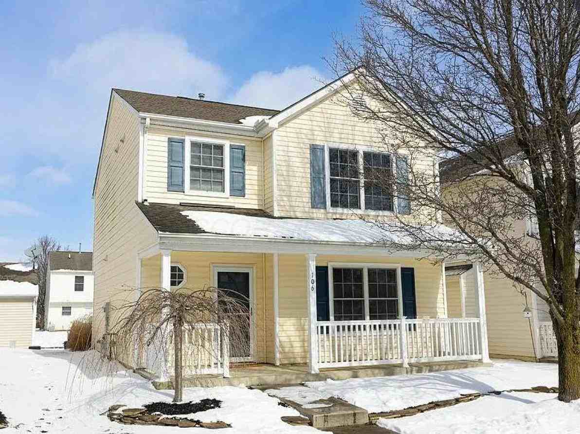 106 Hewes St - Photo 2 of 20