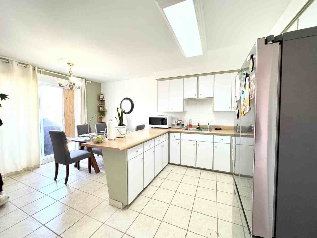 3246 Avenue Bourassa - Photo 2 of 11