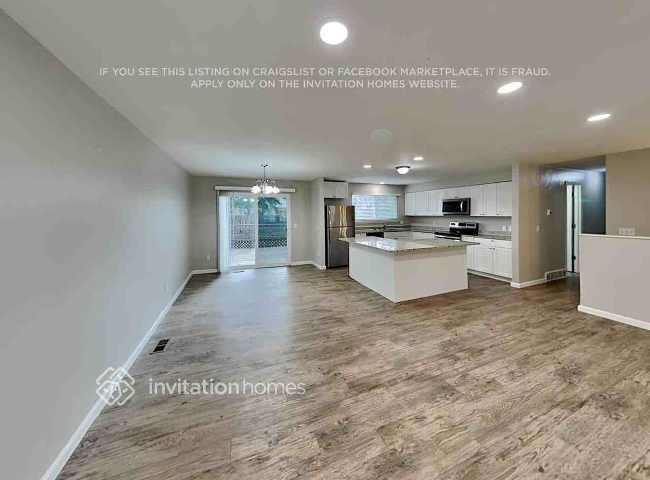 2929 S Biscay St - Photo 6 of 19
