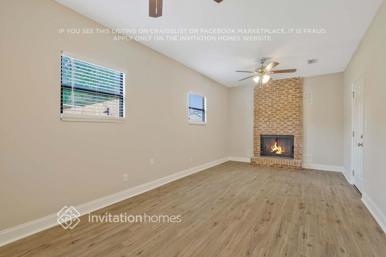 6585 Larne Ave - Photo 4 of 24