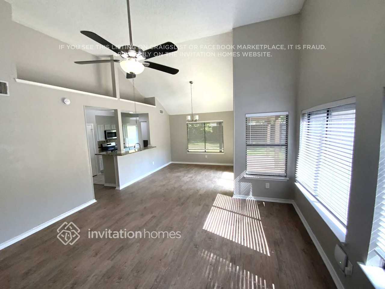425 Benjamin Ln - Photo 3 of 10