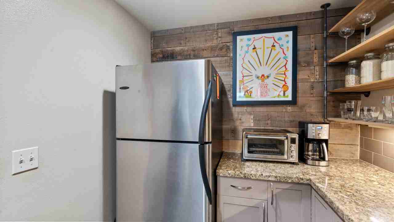 530 K Street #409 - Photo 3 of 23