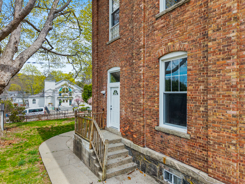 139 Boswell Avenue #2B - Photo 2 of 21