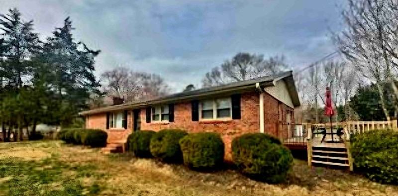 108 Ivey Dr - Photo 3 of 18