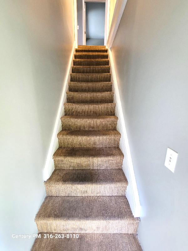 224 W 14th St N #C - Photo 2 of 10