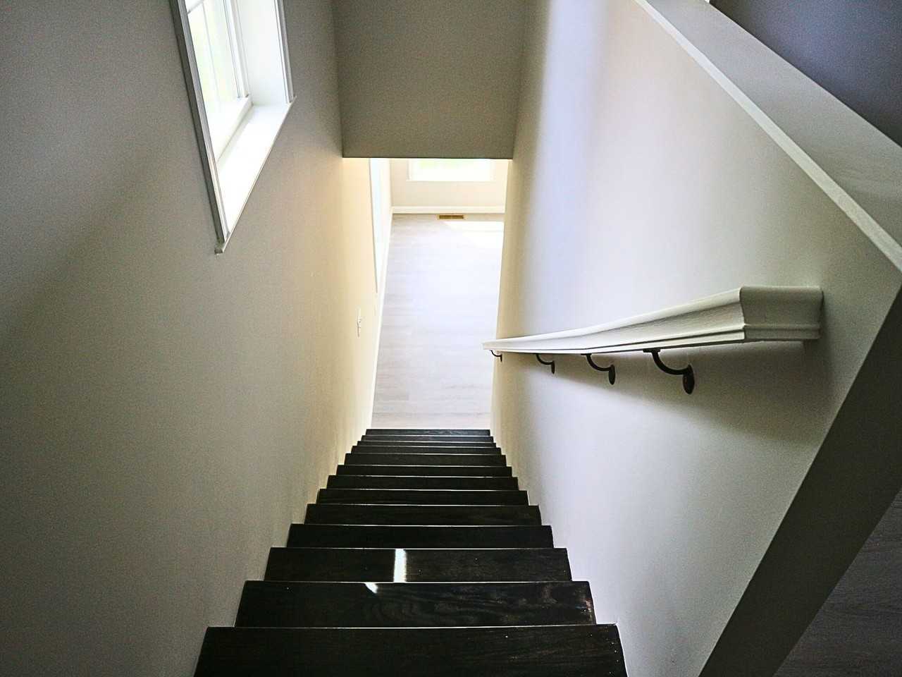 510 N Church Ave - Photo 6 of 25