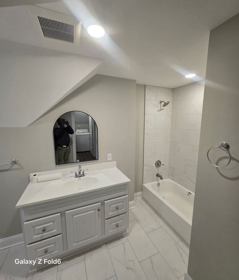 68 E Philadelphia Street - Photo 4 of 50