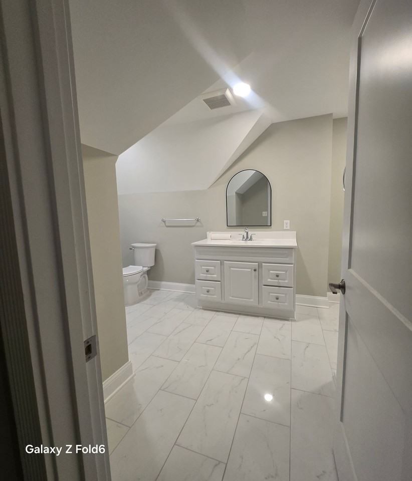 68 E Philadelphia Street - Photo 6 of 50