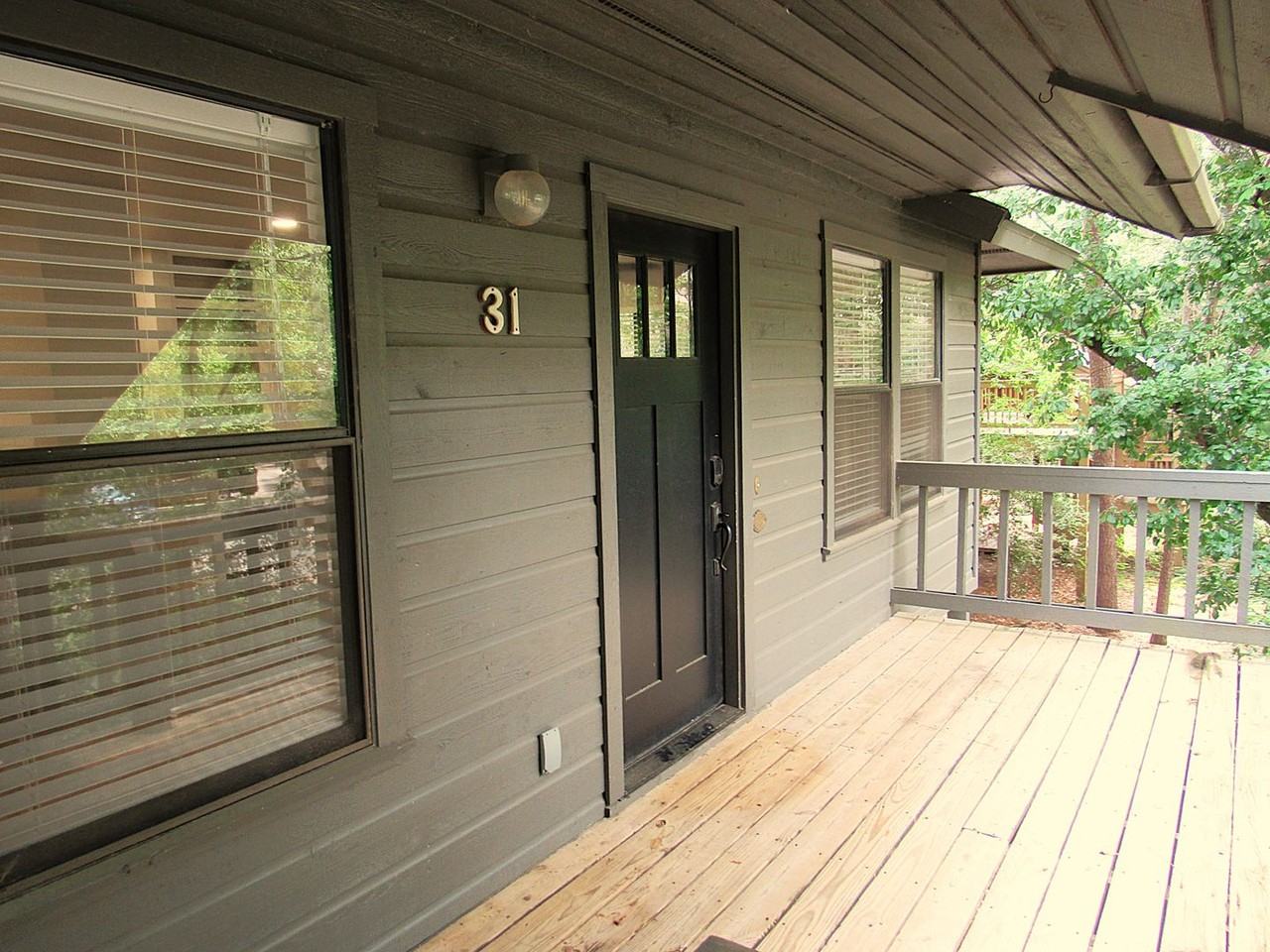 31 Sawmill Grove Ln - Photo 2 of 40