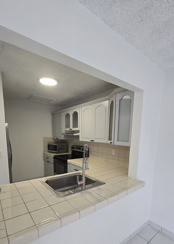 6605 W 26th Dr Apt 24 #NA - Photo 3 of 10