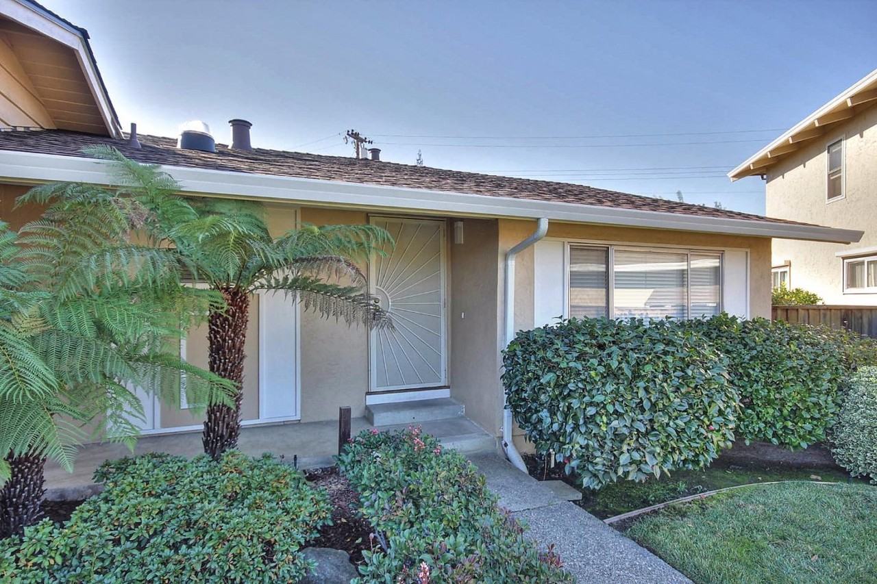 1012 Thistle Ct - Photo 3 of 21