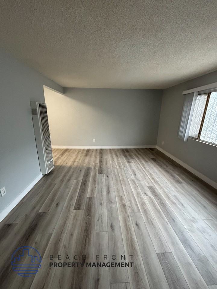 8633 Orchard Ave. - Photo 5 of 20