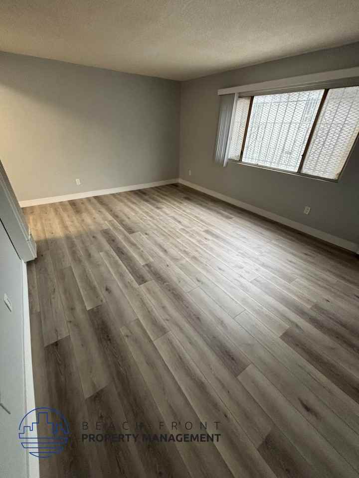 8633 Orchard Ave. - Photo 7 of 20