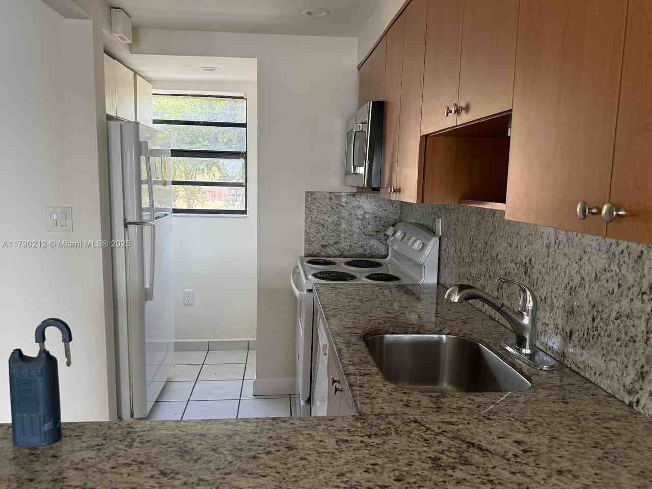 2692 W 60th St - Photo 2 of 17