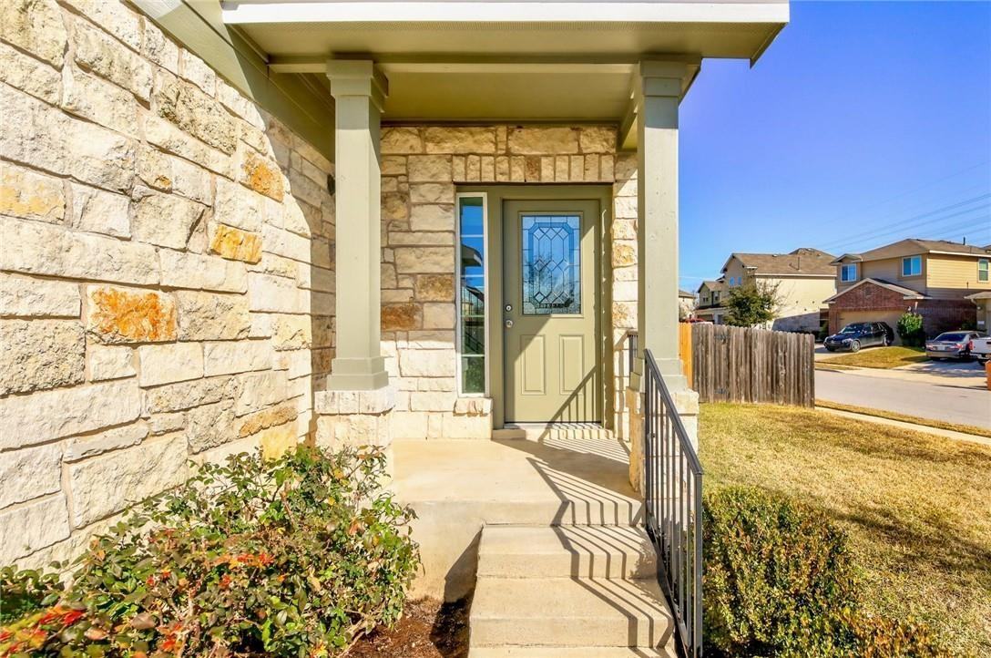 2524 Mcdonald Way - Photo 2 of 17