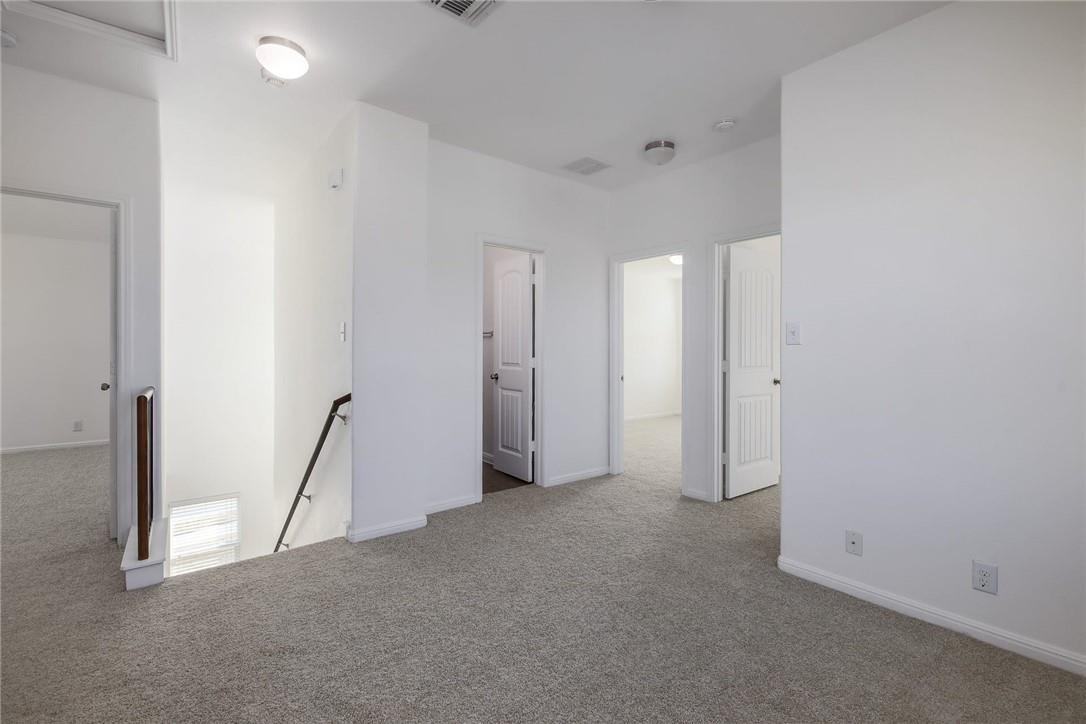 2524 Mcdonald Way - Photo 7 of 17