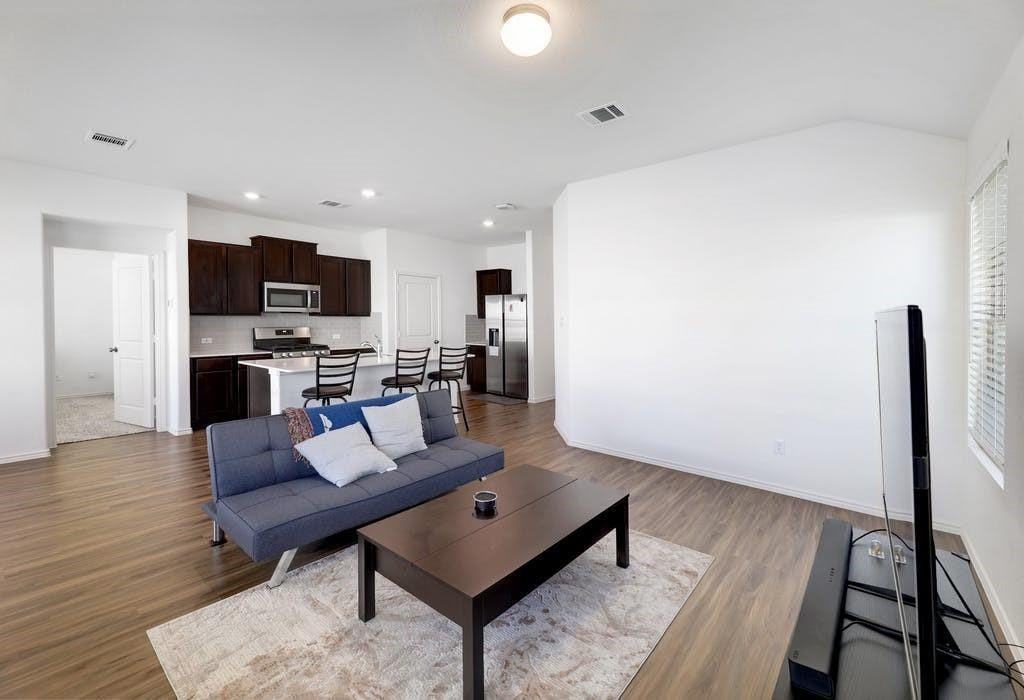 21416 Bird Wing Dr - Photo 5 of 25