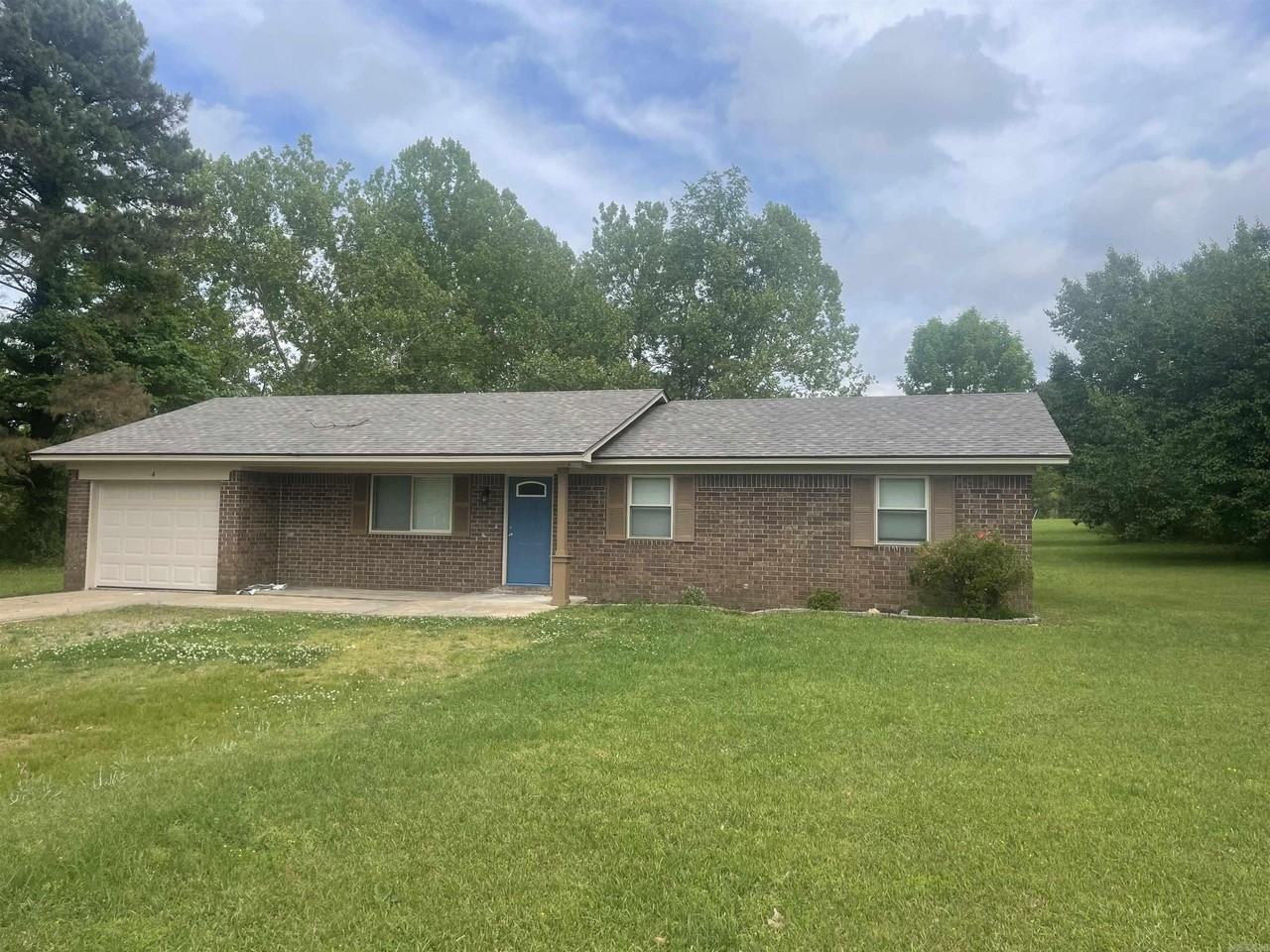 4 Huckleberry Rd - Photo 2 of 15