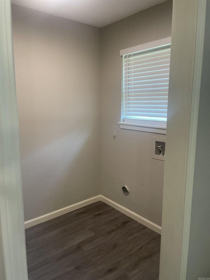 4 Huckleberry Rd - Photo 7 of 15