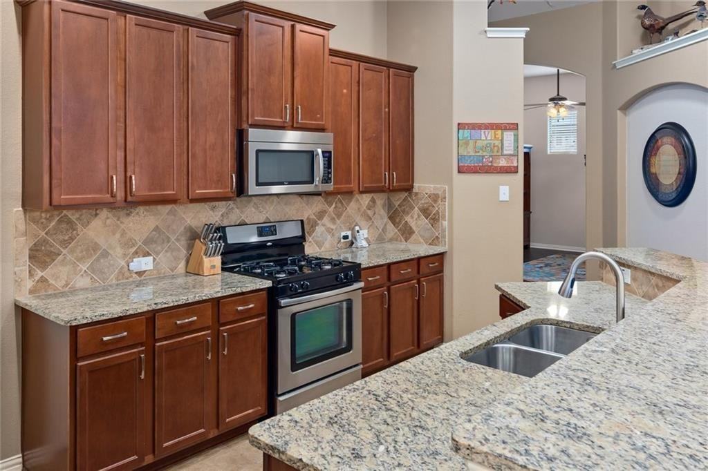 2612 Santa Barbara Loop - Photo 3 of 17