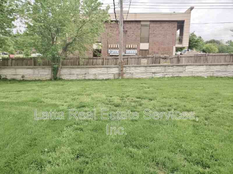 1607 Sw Sunset St - Photo 3 of 12