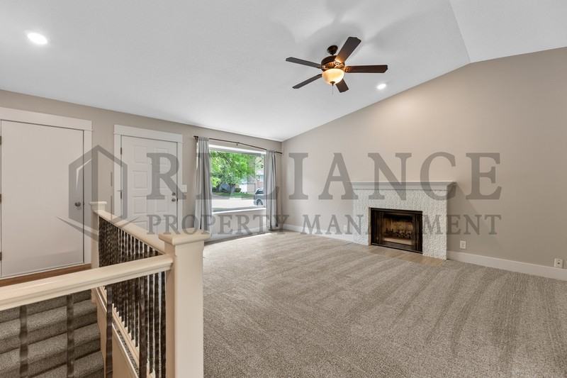 117 S Lark Ln - Photo 5 of 23
