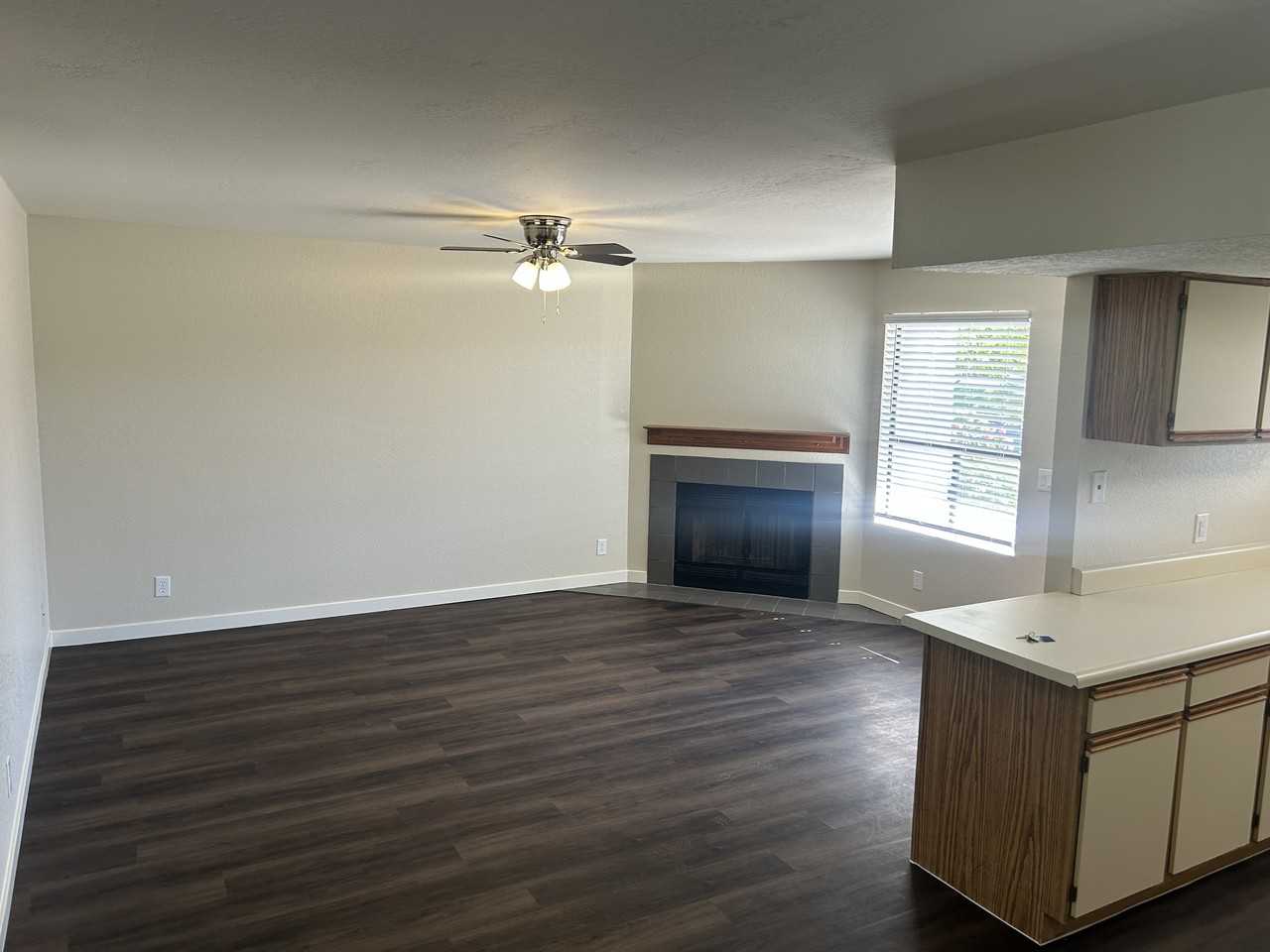 P499 1444 North Recker Road - Photo 3 of 43