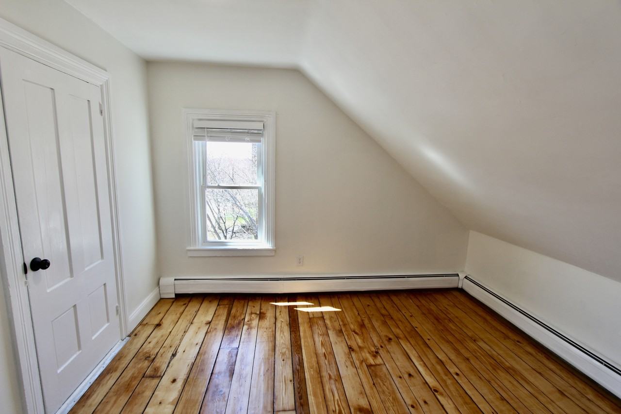 81 Summer Street - Photo 5 of 6