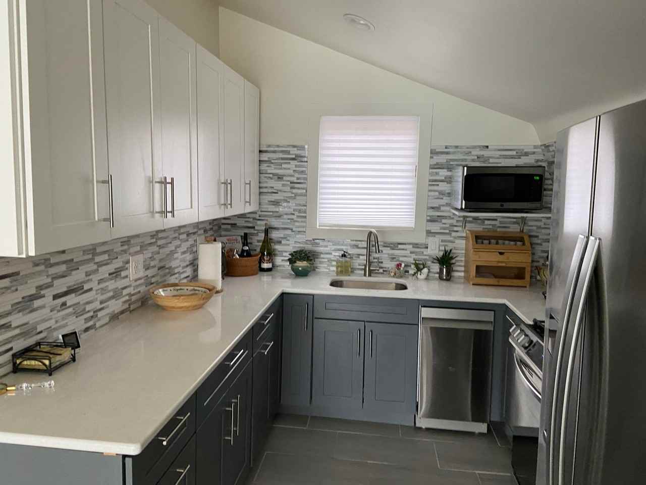 1224 East Shore Drive #A - Photo 5 of 10